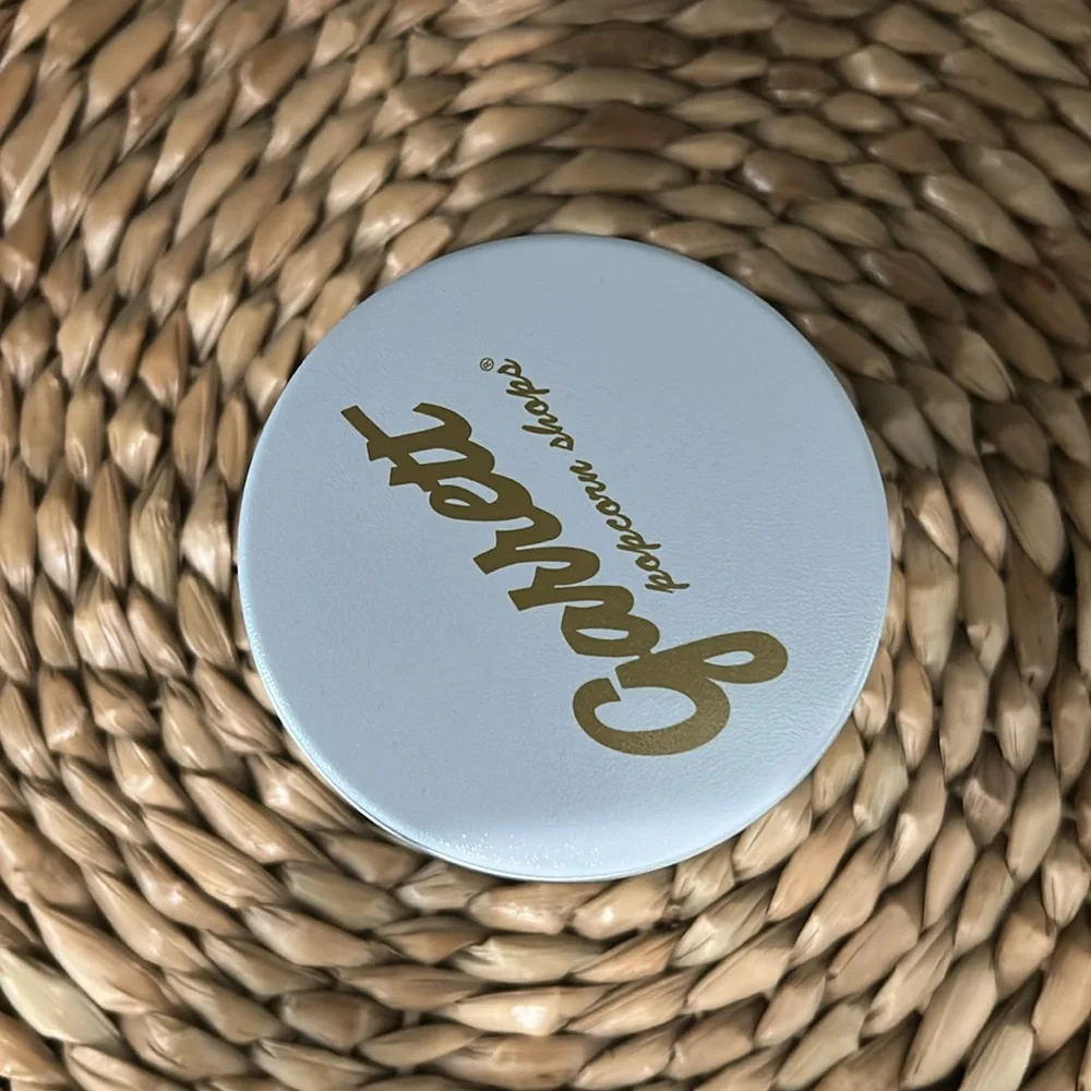 Beautiful Tin Box from Famous Chicago Pop Corn